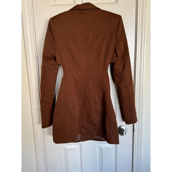 Prettylittlething Chocolate Shoulder Pad Cut Out Detail Button Down Blazer Dress - Picture 6 of 8